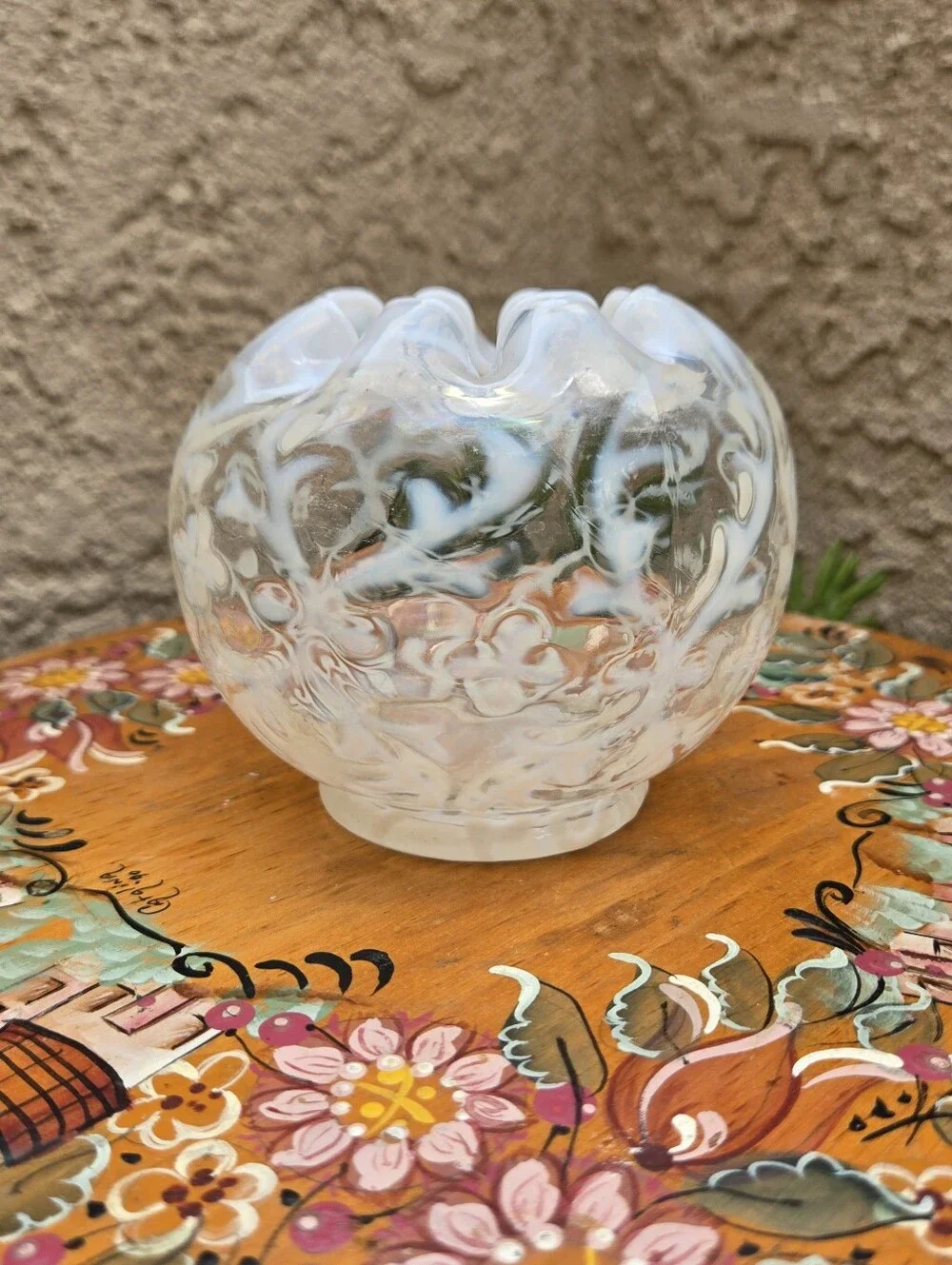 Antique 1899 Northwood Spanish Lace White Opalescent Glass Rose Bowl Vase No Chi